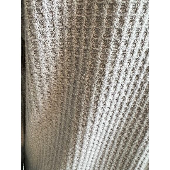 Mudd Button Up Gray Blouse Small - Picture 5 of 8